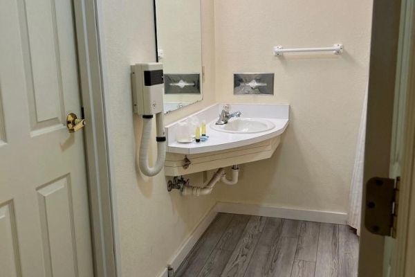 Voyager Inn (St Ignace)